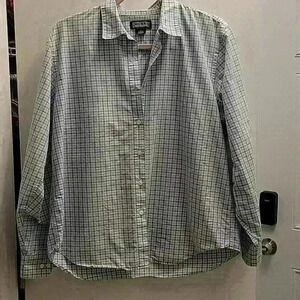 Lands End women's long sleeve button-up shirt